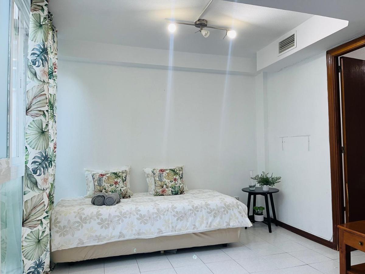 Centro Madrid Hortaleza Apartment Luaran gambar