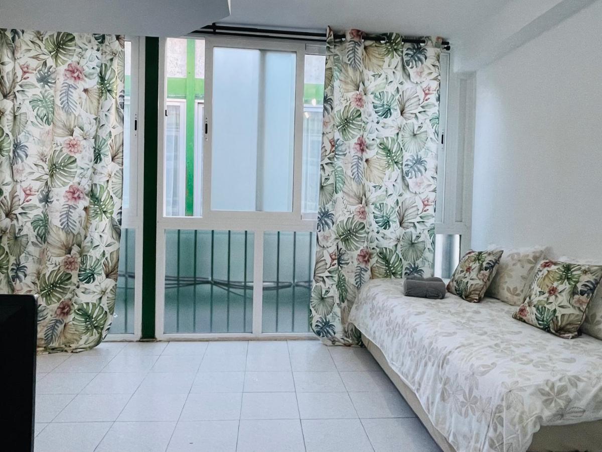 Centro Madrid Hortaleza Apartment Luaran gambar