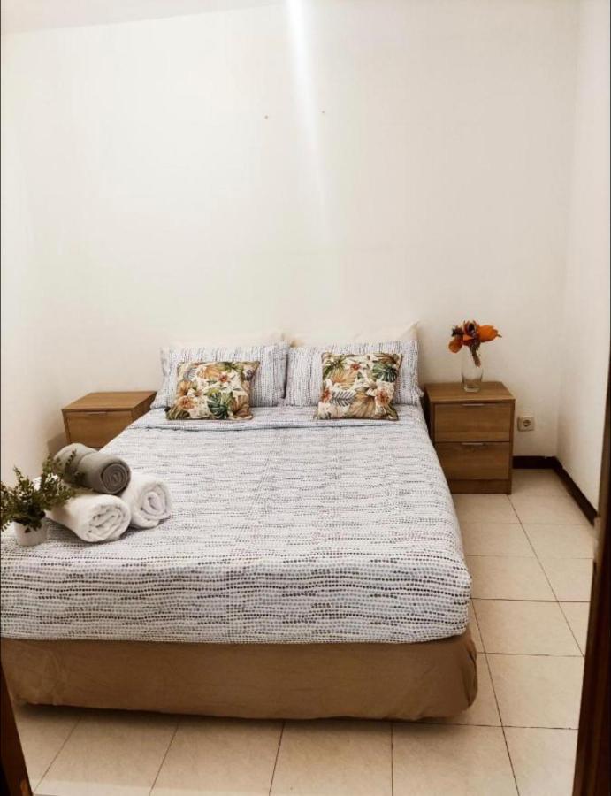 Centro Madrid Hortaleza Apartment Luaran gambar