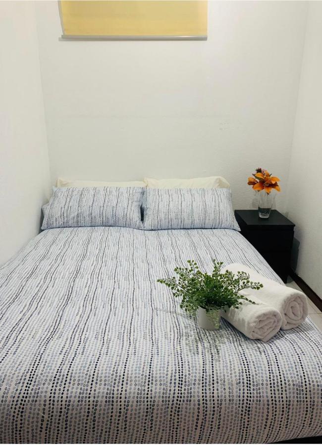 Centro Madrid Hortaleza Apartment Luaran gambar