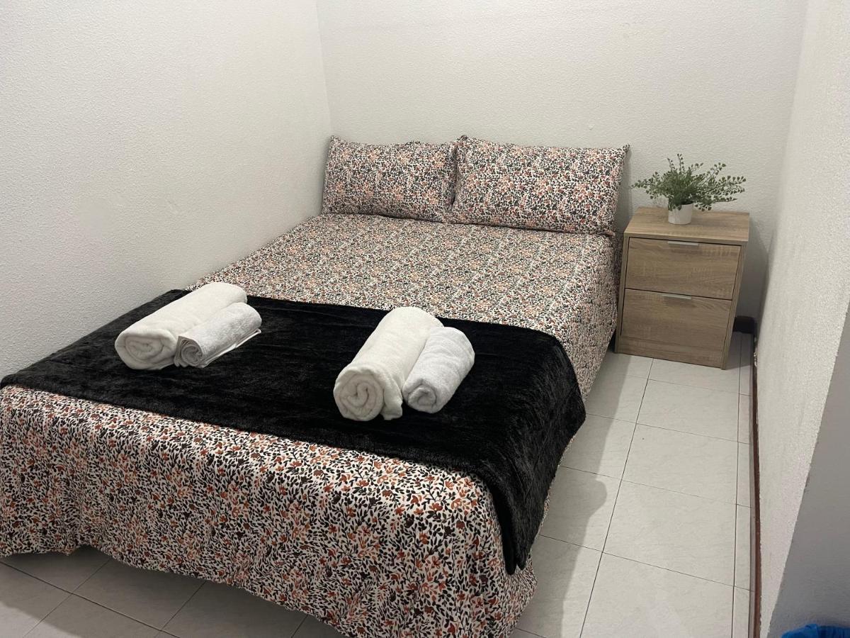Centro Madrid Hortaleza Apartment Luaran gambar